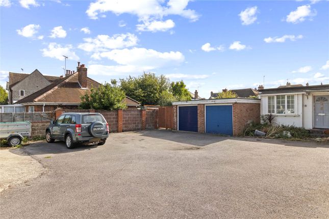 Flat for sale in Annandale Avenue, Bognor Regis, West Sussex
