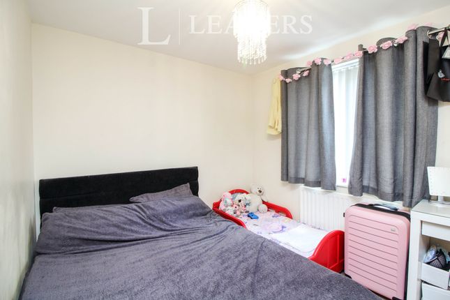 11, Pinewood House, Worcester photo 4