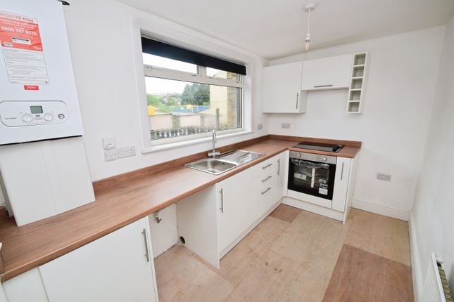 161, Queens Road, Keighley photo 3