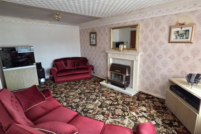 14, Hamilton Drive, Mansfield photo 2