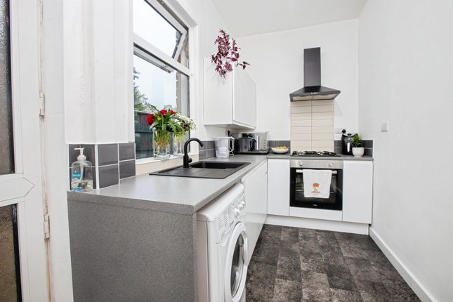 30, Grange Street, Alfreton photo 3