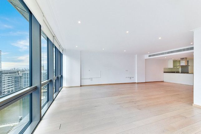 Flat for sale in West India Quay, Canary Wharf