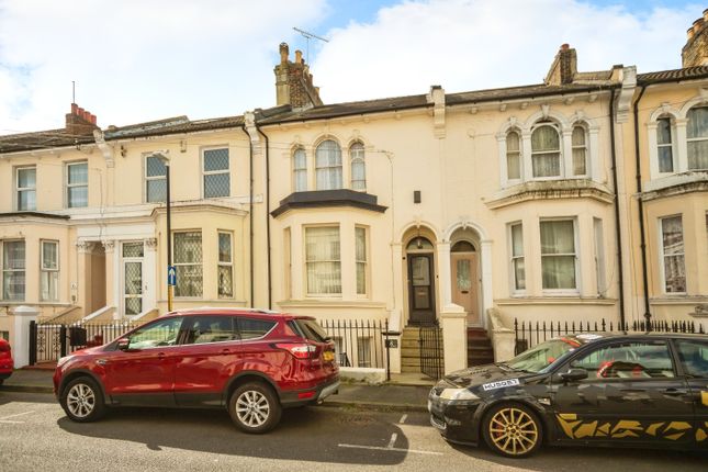 Terraced house for sale in Cobham Street, Gravesend