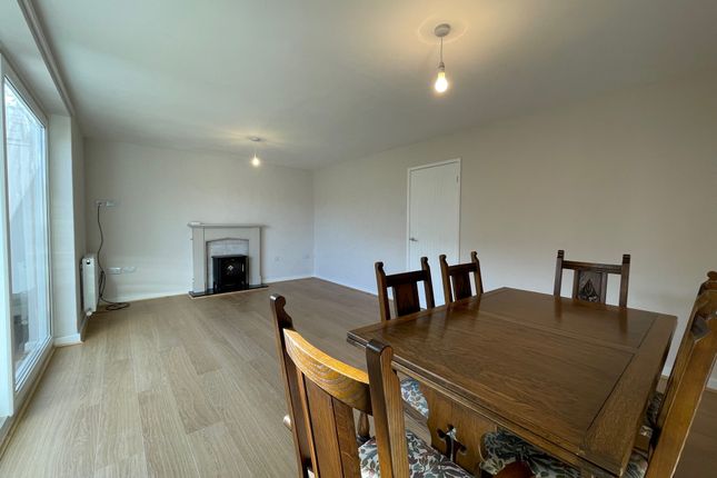 Semi-detached house to rent in Kirton Close, Whitnash, Leamington Spa