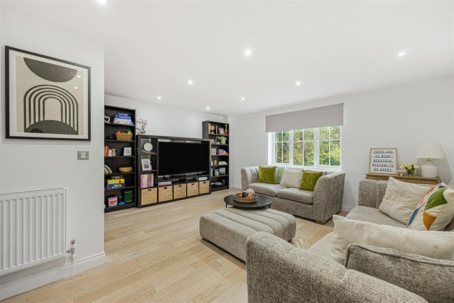 Ruskin, Henley Road, Reading photo 2