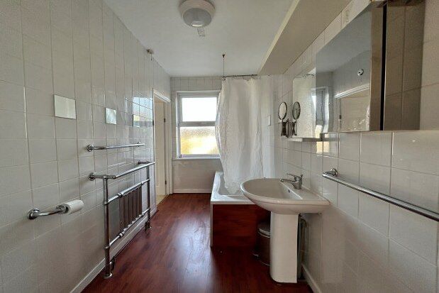 Property to rent in Luton Road, London