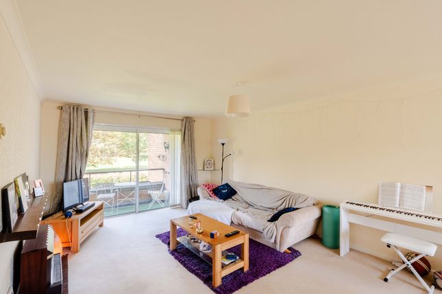 9 Henbury Gardens, Bristol photo 4