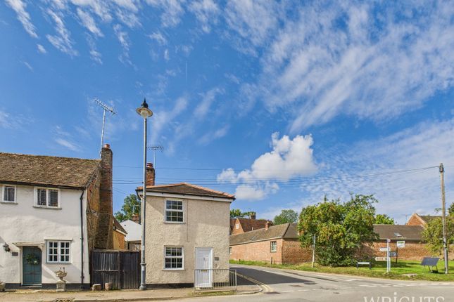 2-bed house on 68, High Street, Codicote, £300,000