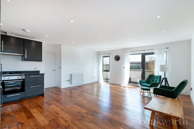 Thumbnail Flat for sale in Queens Road, London