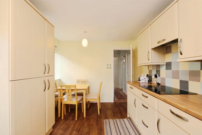 Greenshaw Drive, York photo 4