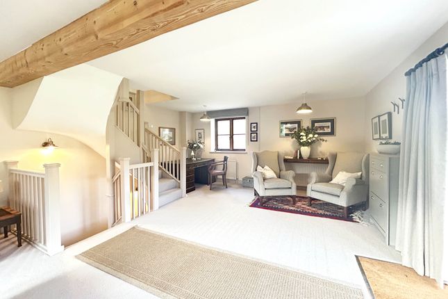 Upper Barn, Truro photo 4