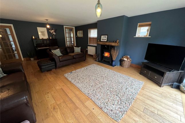 23, Pike Close, High Peak photo 3