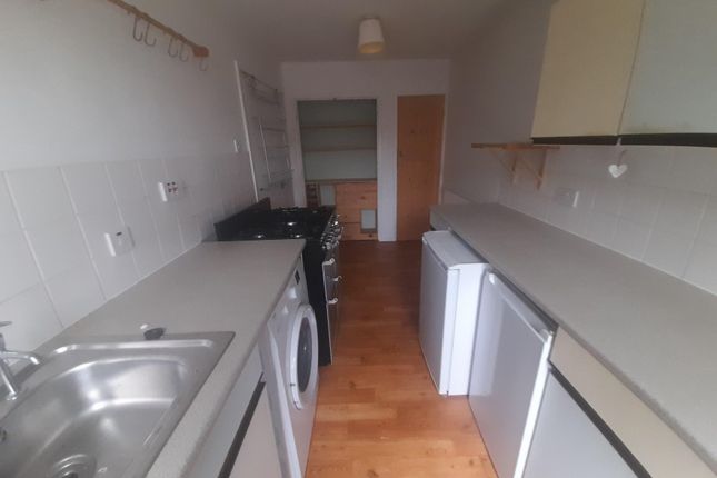 18 St. Ann's Terrace, Stockton-On-Tees photo 4