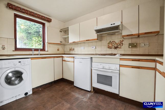 6, Oaklands Court, Elgin photo 2