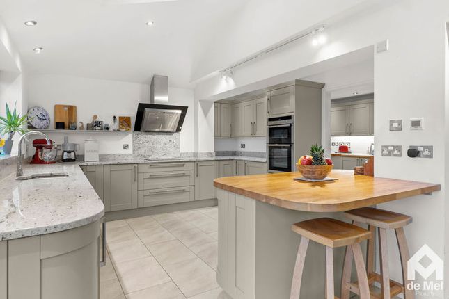 Rosewood, Cheltenham photo 4