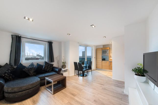 Thumbnail Flat to rent in City Tower, 3 Limeharbour, Canary Wharf, London