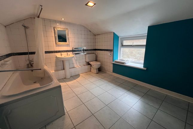 2, Saron Cottages, Port Talbot photo 5