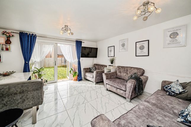 26, Restharrow Road, Aylesbury photo 3