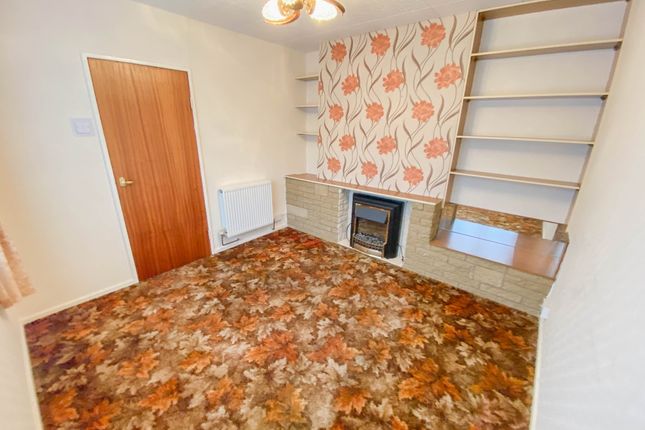 67 Mullett Street, Brierley Hill photo 2
