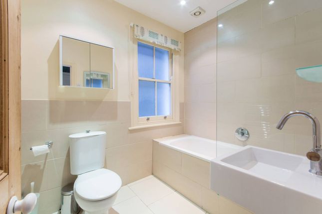 Thumbnail Flat to rent in Rusthall Avenue, Bedford Park, London