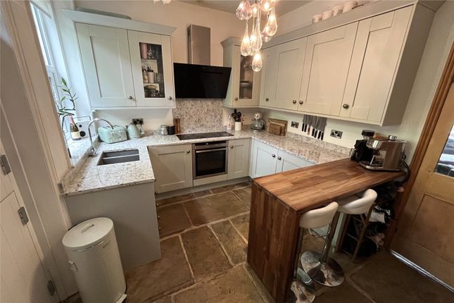 10, Mount View, Saddleworth photo 4