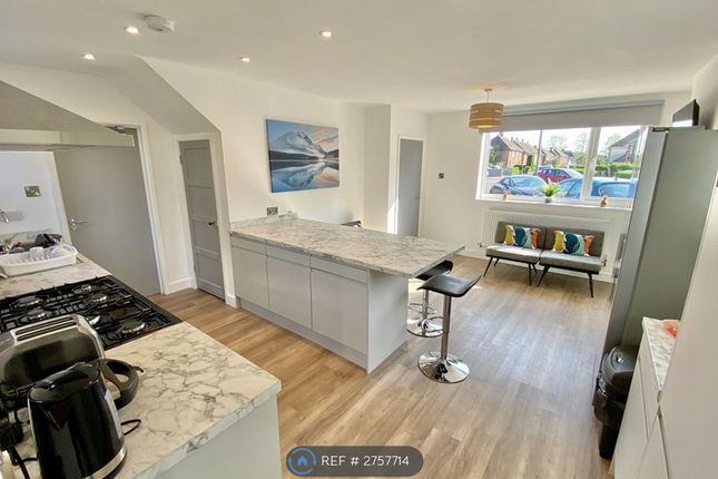 Laburnum Grove, Spalding photo 3