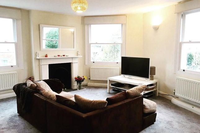 Flat 9, 46 Chippenham 10
