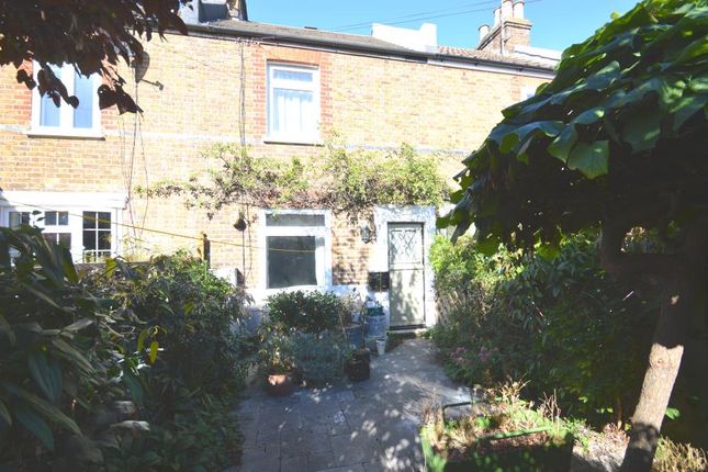 Property to rent in Mill Lane, Windsor