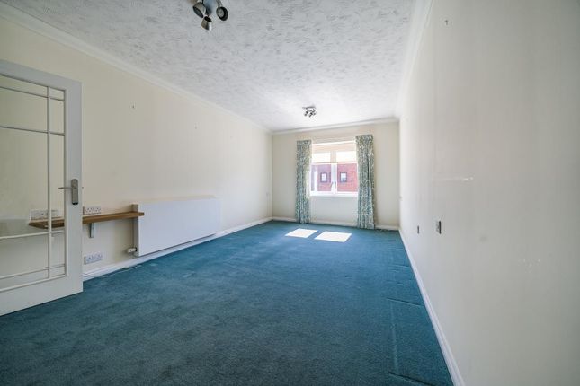 Flat for sale in Newbury, Berkshire