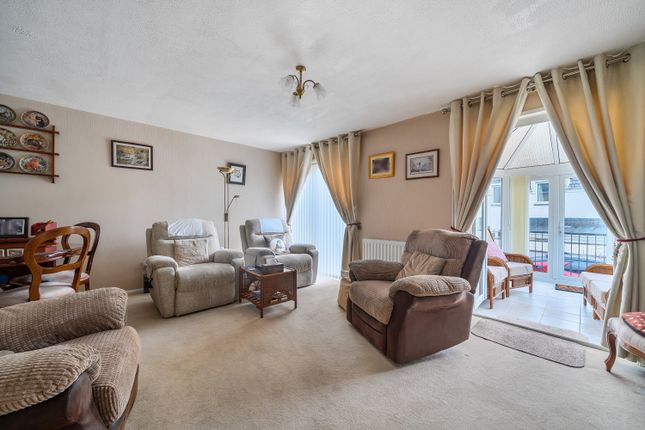 2, Church Meadow, Barnstaple photo 4