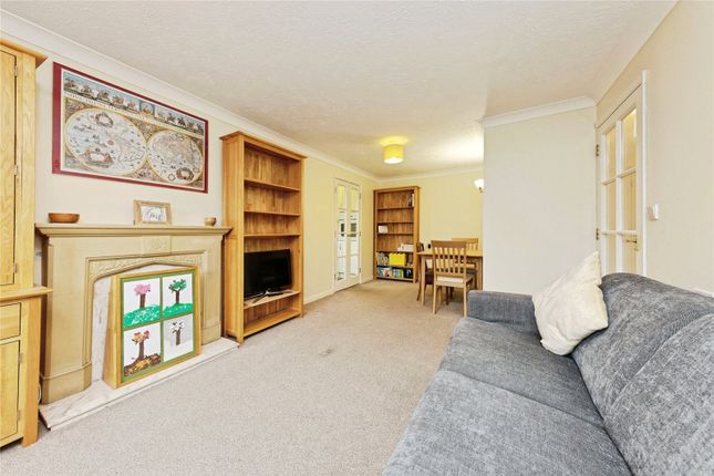 45, Barton Mill Court, Canterbury photo 4