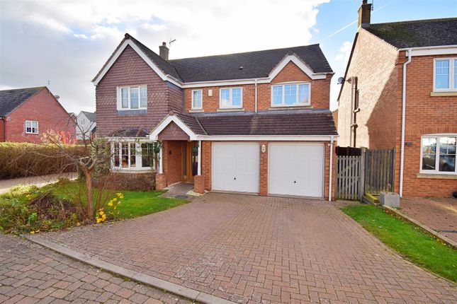 Thumbnail Property for sale in Wiggins Close, Hillmorton, Rugby