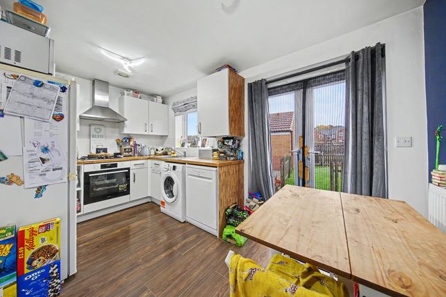 Masefield Avenue, Chesterfield photo 3