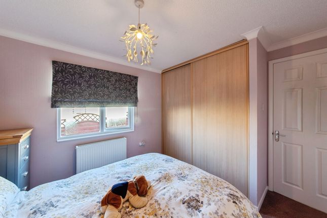 7, Riverbank Close, Marina View, Lincoln photo 2