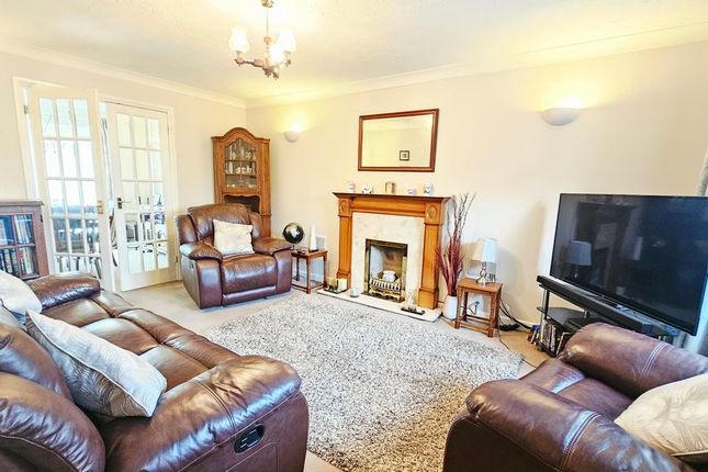27, St Clares Court, Hereford photo 3