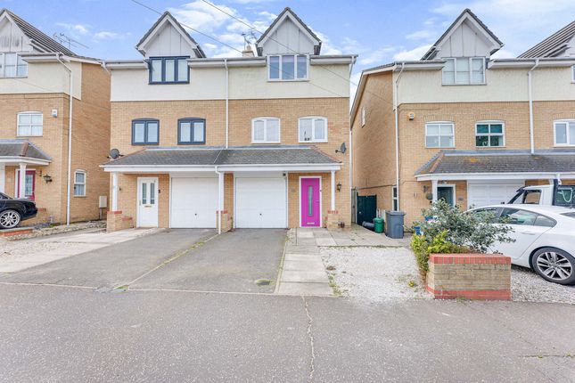 Thumbnail Semi-detached house to rent in Priory Avenue, Southend-On-Sea