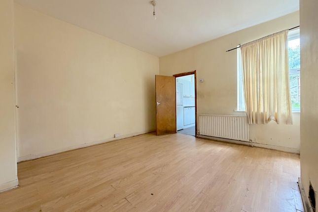 140, Gorsebrook Road, Wolverhampton photo 3