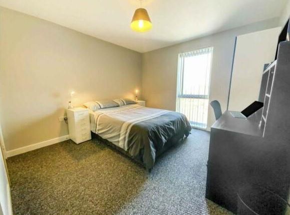 342, Monticello Way, Coventry photo 5