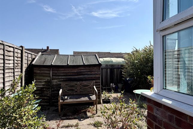 40, Blakemore Close, Hereford photo 3