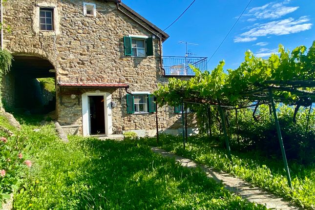 Detached house for sale in Via Poggio Bottaro, Testico, Savona, Liguria, Italy