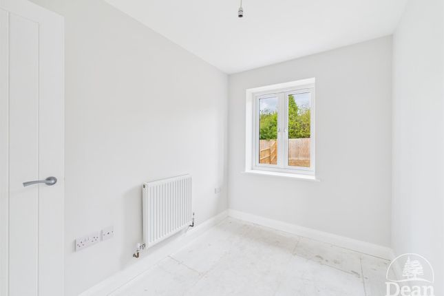 1, School Close, cinderford photo 4