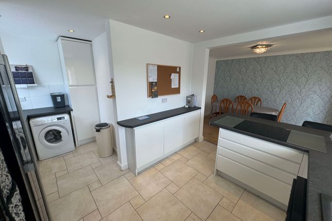 12, Avonhead Close, Bolton photo 3