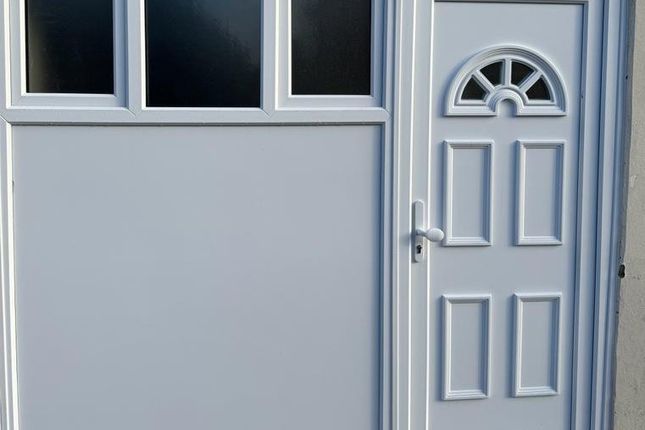 61c, Stanley Road, Ilford photo 5