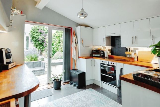 6, Walk Mill Lane, Wotton-Under-Edge photo 2