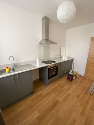 106, Walter Road, Swansea photo 3
