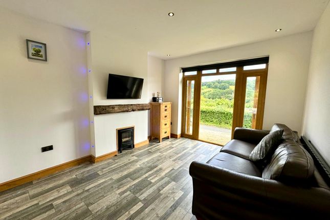 3 Old Ynysybwl Road, Pontypridd photo 3