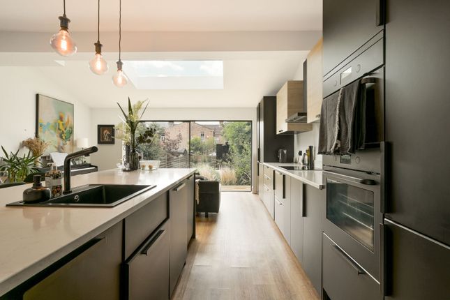 Chandos Avenue, South Ealing photo 3