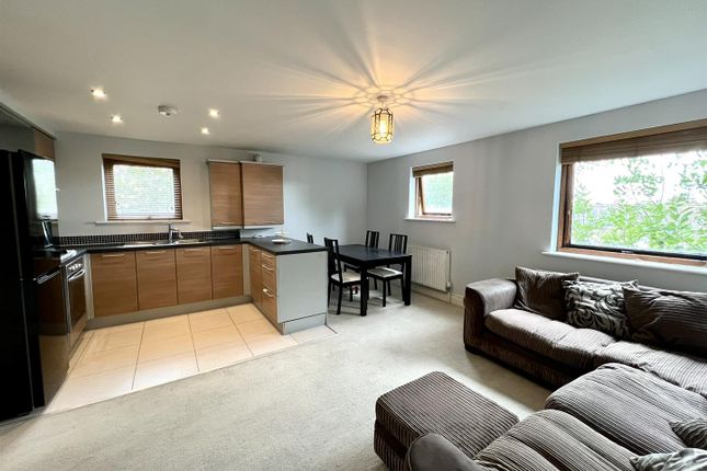 Flat for sale in Twyford Avenue, Portsmouth