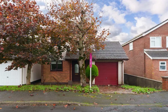 3-bed detached on 4, Cronk Y Berry Drive, Douglas, £379,950