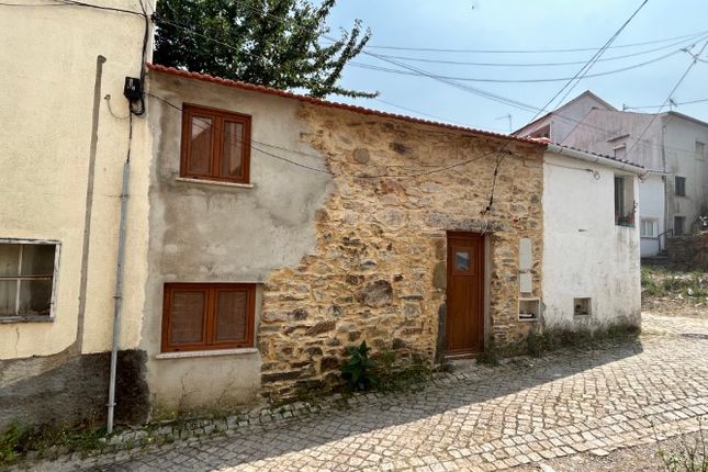 Thumbnail Town house for sale in Pampilhosa Da Serra, Pampilhosa Da Serra (Parish), Pampilhosa Da Serra, Coimbra, Central Portugal